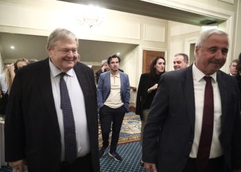 Μήνυμα Βενιζέλου για ενεργό διάλογο σε Κυπριακό και ελληνοτουρκικά