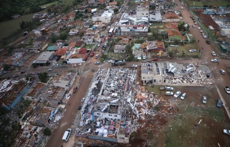 Βραζιλία: Φονικός ο ανεμοστρόβιλος με 6 νεκρούς και εκατόμβη τραυματιών