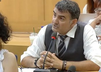 Ο διευθυντής του nonpapers.gr Δημήτρης Χατζηνικόλας σχολιάζει την επικαιρότητα στις «Παρεμβάσεις»