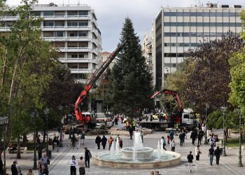 Τραγωδία στον Πειραιά: 13χρονη πνίγηκε με το φαγητό της στο σχολείο