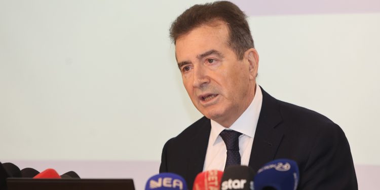 Χρυσοχοΐδης κατά αγροτικών κινητοποιήσεων: «Οι δρόμοι, οι λεωφόροι δεν μπορεί να κλείσουν»