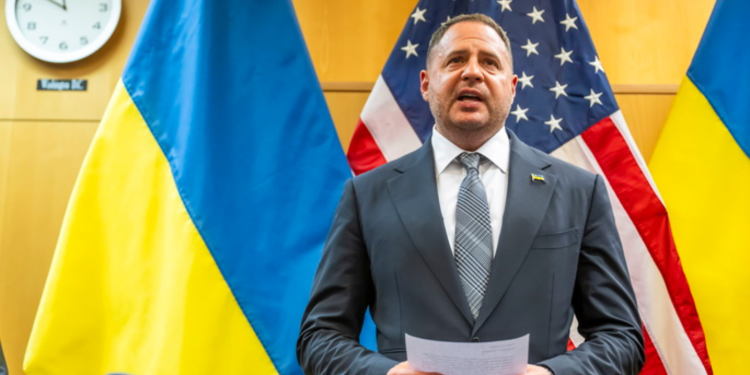 Παραιτήθηκε ο προσωπάρχης του Ζελένσκι ως ύποπτος διαφθοράς