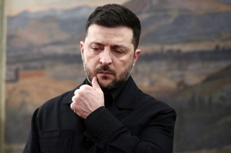 Ουκρανία-Σκληρό πόκερ: Διαψεύδει ο Ζελένσκι οριστική συμφωνία στο σχέδιο Τραμπ