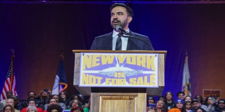 Αντίστροφη μέτρηση για τις κρίσιμες εκλογές για τον Δήμο στη Νέα Υόρκη