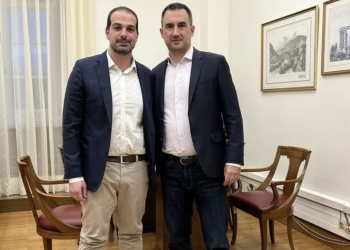 Απάντηση Σακελλαρίδη σε Χαρίτση: Θα τα λύσουμε όλα στο συνέδριο