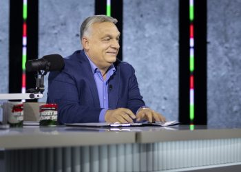 Αντιμεταναστευτικό αμόκ από την Βουδαπέστη κόντρα στην ΕΕ