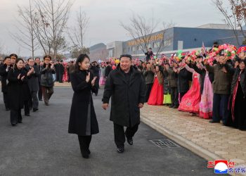 Πιονγκγιάνγκ: Εκτόξευση πυραύλου και αιχμές για πυρηνικά υποβρύχια