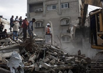 Το Ισραήλ μιλά για παραβίαση εκεχειρίας, αρνείται η Χαμάς