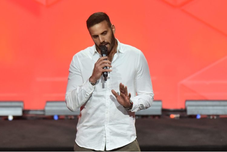 Διαγράφτηκε από την ευρωομάδα του ΣΥΡΙΖΑ ο Νίκος Παππάς