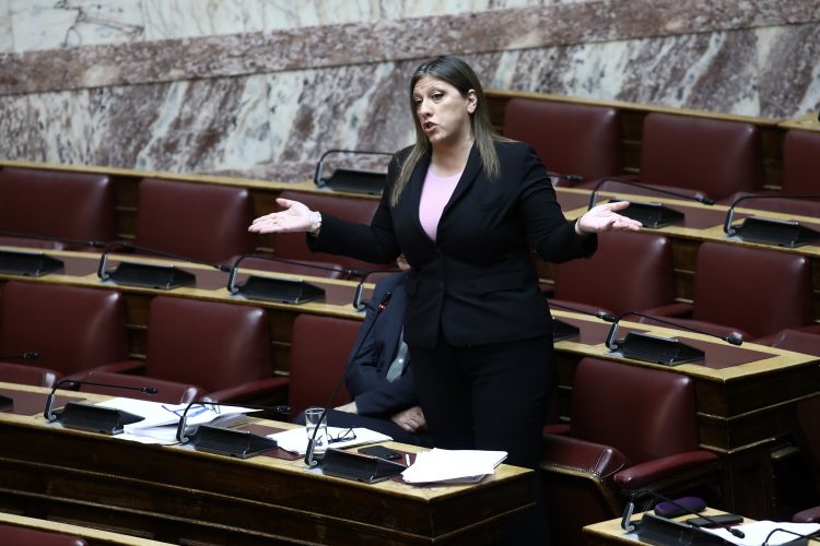 Βουλή: Στα δικαστήρια θέλει να οδηγήσει την Κωνσταντοπούλου ο Ταχιάος