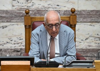 Στο στόχαστρο του ΠΑΣΟΚ ο Νικήτας Κακλαμάνης