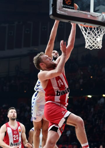 Ολυμπιακός–Βαλένθια 92-99: Κατάρρευση στο φινάλε και ήττα