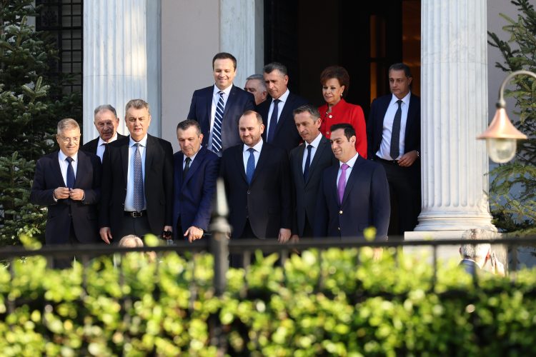 Μητσοτάκης: Συνάντηση με τους βουλευτές του για τα μάτια του κόσμου