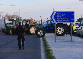 Τα τρακτέρ «πληγώνουν» την Κυβέρνηση