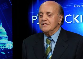 Πέθανε ο Πίτερ Αρνέτ, θρύλος της πολεμικής δημοσιογραφίας – Η ζωή ενός ρεπόρτερ που κάλυψε 17 πολέμους