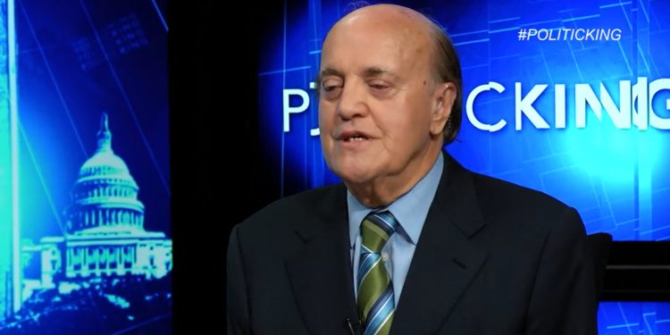 Πέθανε ο Πίτερ Αρνέτ, θρύλος της πολεμικής δημοσιογραφίας – Η ζωή ενός ρεπόρτερ που κάλυψε 17 πολέμους