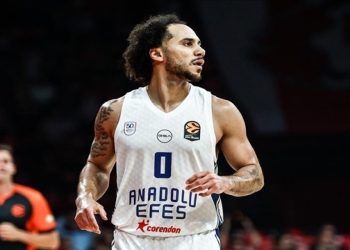 Χειρουργήθηκε ο Σέιν Λάρκιν, εκτός δράσης για 2 μήνες