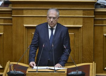 Στην κριτική για την ακρίβεια η κυβέρνηση απαντά με τον «εξώστη του Παλλάς»