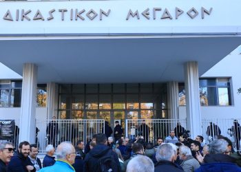 Ελεύθεροι αφέθηκαν οι αγρότες μετά τα επεισόδια σε Πλατύκαμπο και Νίκαια