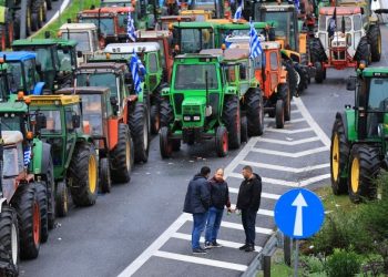 Σκληρή κόντρα αγροτών – κυβέρνησης με ενίσχυση των μπλόκων (βίντεο)