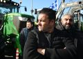 Το Μαξίμου «τρέμει» την κλιμάκωση των αγροτών και επιχειρεί να τους στριμώξει