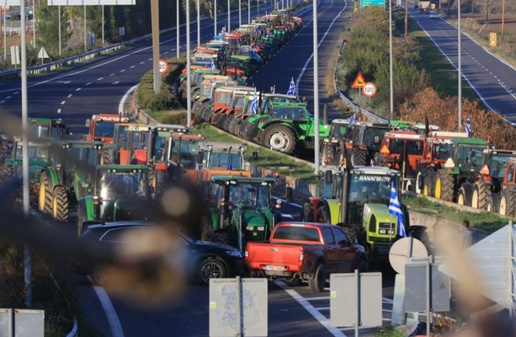 Νέο μπλόκο από τους αγρότες της Μαγνησίας: Μαζική έξοδος προς τις Μικροθήβες