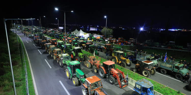 Οι επιπτώσεις στο ελληνικό εμπόριο σε περίπτωση που κλείσει ο Προμαχώνας