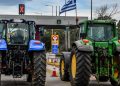 Οι αγρότες κλείνουν τις σήραγγες των Τεμπών για τα φορτηγά – Τα νέα μπλόκα & τα «ανοιχτά» διόδια