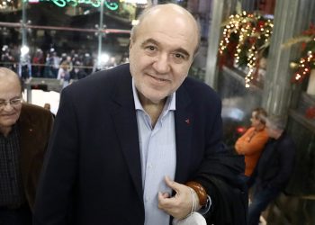 Τρύφων Αλεξιάδης: Λάθος που κάθισαν κάποια πολιτικά στελέχη στο θεωρείο (βίντεο)