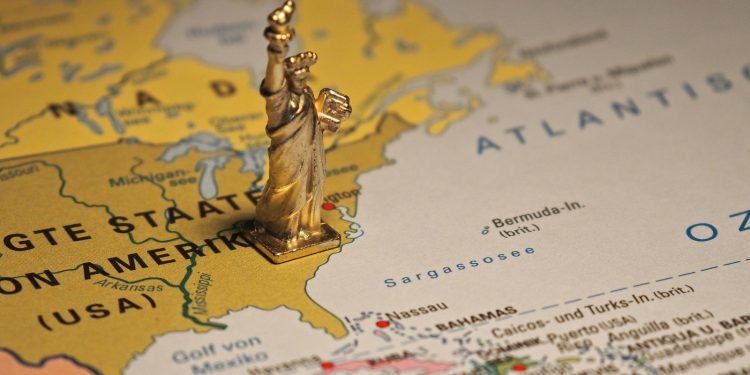 Ο Τραμπ επιδιώκει την«αποκατάσταση της αμερικανικής κυριαρχίας» στη Λατινική Αμερική