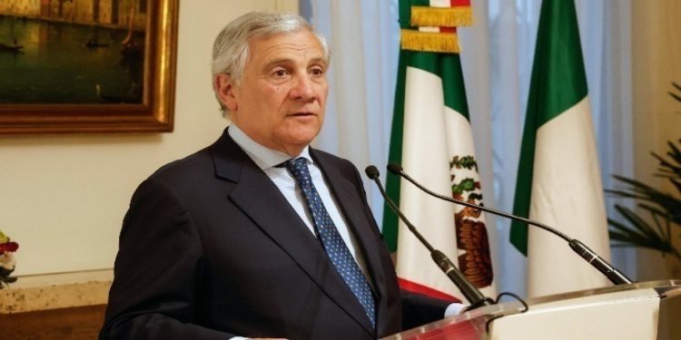 Αντίθετος από την ΕΕ ο Ταγιάνι: «Να εξεταστούν άλλες λύσεις αντί της χρήσης των ρωσικών παγωμένων κεφαλαίων»