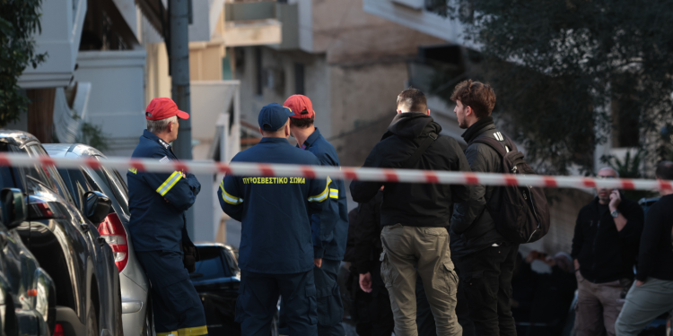 Γκύζη: Εκτός κινδύνου η 67χρονη – Το σημείωμα του 74χρονου πριν της επιτεθεί