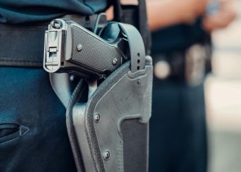 Ρόδος: Αστυνομικός που υπηρετεί στην Αττική διακινούσε κοκαΐνη στο νησί