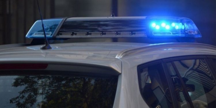 Τροχαίο ατύχημα στη Βασιλίσσης Σοφίας – Φορτηγάκι συγκρούστηκε με μηχανή