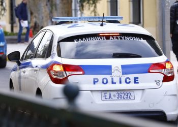 Καιρός: Χειμωνιάτικο σκηνικό με θυελλώδεις ανέμους – Πού αναμένονται βροχές