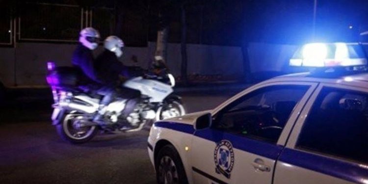 Επεισοδιακή σύλληψη 14χρονου δικυκλιστή στην Τούμπα