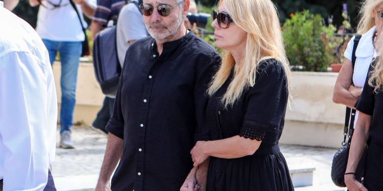 Σμαράγδα Καρύδη και Θοδωρής Αθερίδης χώρισαν μετά από 23 χρόνια σχέσης