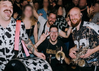 Σκοταδισμός στη Φλώρινα: Δήμαρχος διέκοψε συναυλία για τραγούδι στη σλαβική γλώσσα!