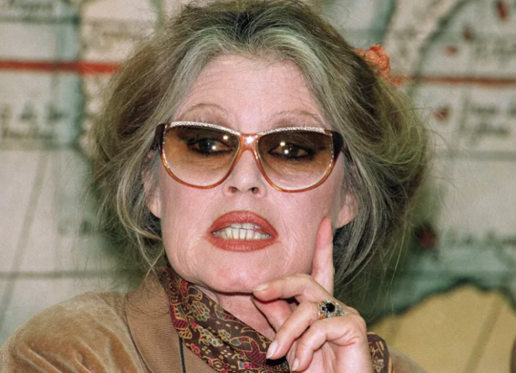 Μπριζίτ Μπαρντό: Ποια είναι η περιουσία της – Πού  την αφήνει