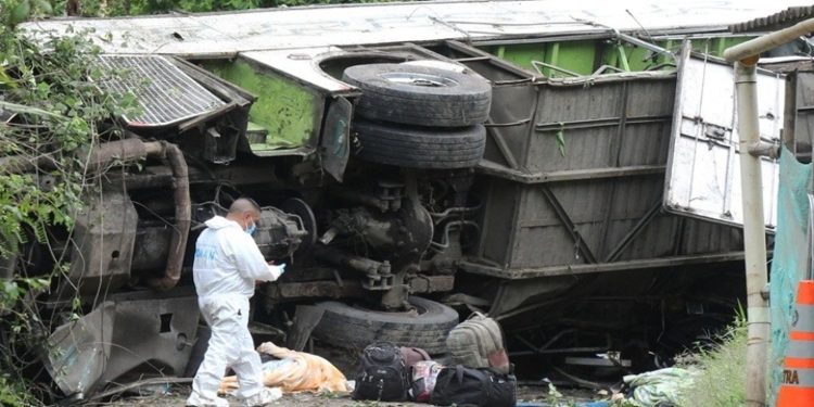 Κολομβία: Δεκαεπτά νεκροί, ανάμεσά τους 16 μαθητές σε τροχαίο