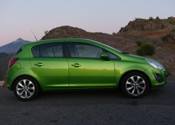 Τζιτζικώστας: Ανοιχτή για παράταση η ΕΕ στους κινητηρές εσωτερικής καύσης