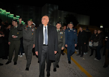 Δένδιας: Πότε έρχεται το νομοσχέδιο για τις αυξήσεις στους ενστόλους