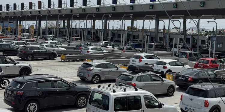 Διόδια: Για Θεσσαλονίκη – Αθήνα όλοι οι δρόμοι γράφουνε… γύρνα