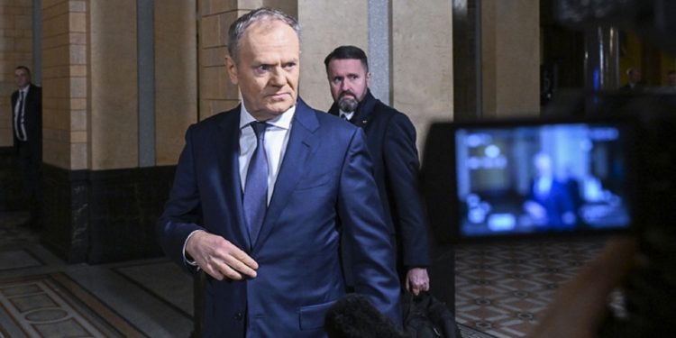 «Υπάρχει συμφωνία» λέει ο Τουσκ – Το ευρωπαϊκό παζλ με τα παγωμένα ρωσικά δισ.