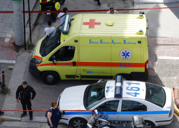 Επίθεση με μαχαίρι στα Κάτω Πατήσια – Δύο σοβαρά τραυματισμένοι (βίντεο)