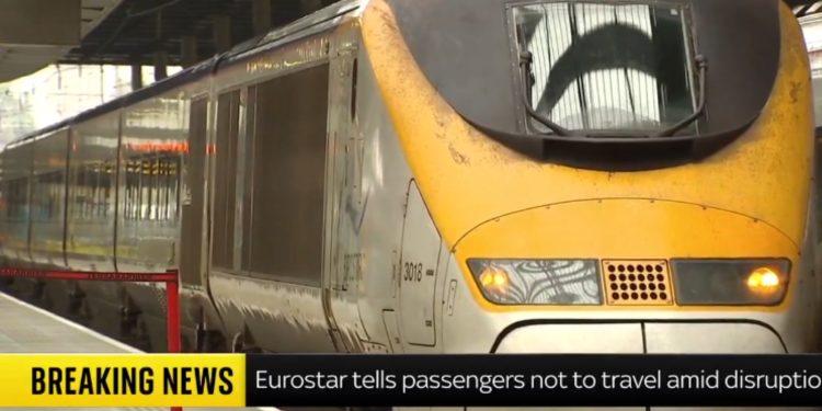 Σήραγγα της Μάγχης: Ακυρώσεις Eurostar και προβλήματα ηλεκτροδότησης