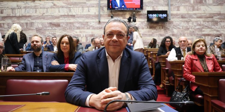 Live η ομιλία του Σωκράτη Φάμελλου στην Κοινοβουλευτική Ομάδα του ΣΥΡΙΖΑ