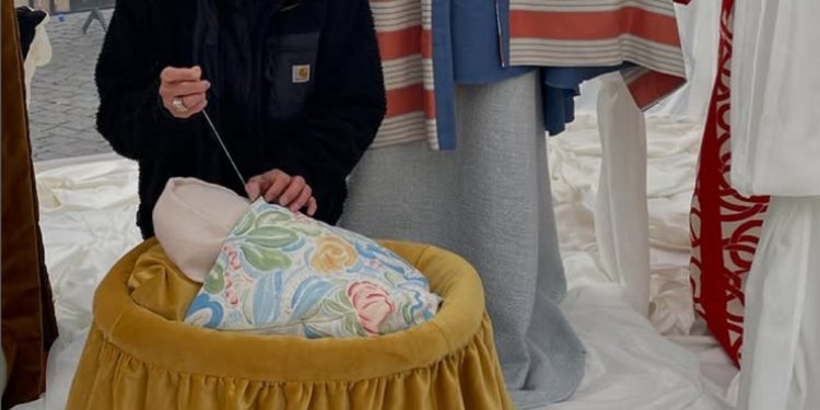 Βρυξέλλες: Έκλεψαν το θείο βρέφος από αμφιλεγόμενη φάτνη