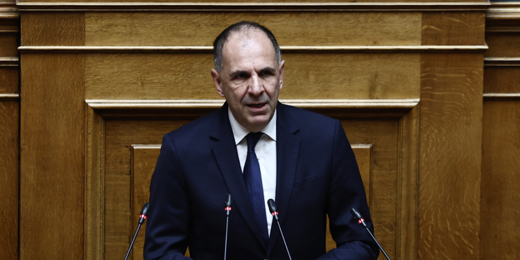 Η δημιουργική ασάφεια Γεραπετρίτη στη Βουλή!