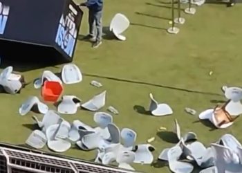 Τα έσπασαν στην Καλκούτα γιατί πλήρωσαν αλλά είδαν ελάχιστα τον Μέσι (βίντεο)